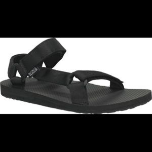 👣 EUC Tevas with Blue Strap & Chevron Pattern